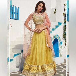 Lashkaraa Yellow Lehenga with Pink Scarf Size S